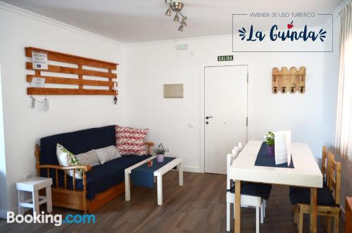 Extenso apartamento no centro em Consuegra