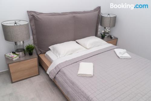 Apartamento de 27m2 en Atenas. ¡perfecto parejas!.