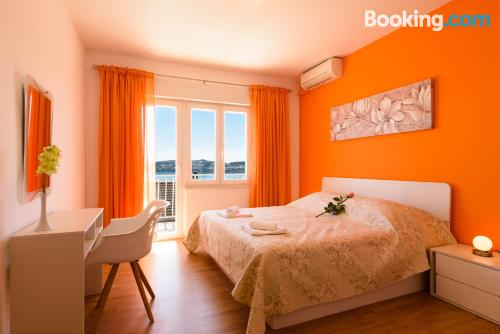 Apartamento de 50m2 en Trogir con vistas y internet