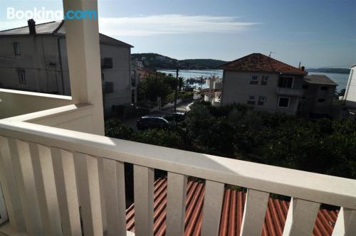 Appartamento con 1 camera da letto a Trogir. Terrazza e Wifi