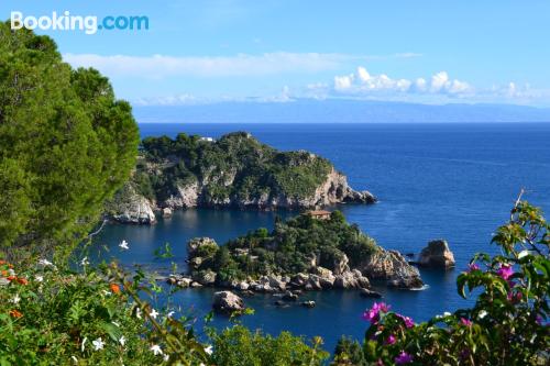 Centro con aire acondicionado en Taormina y internet