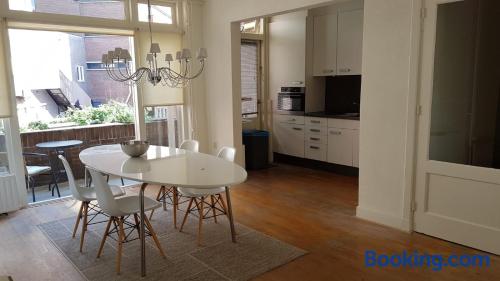 Confortable appartement avec 2 chambres. Dordrecht est votre!