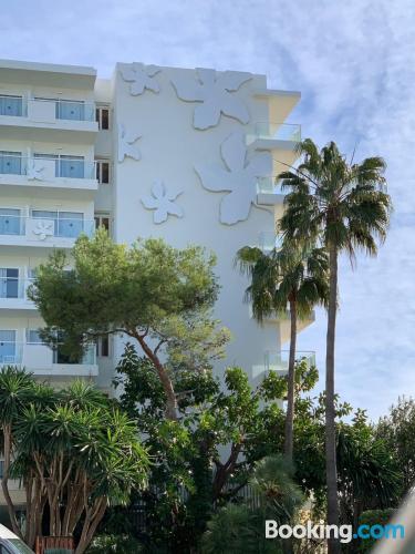 Appartement met terras. Playa de Palma aan zijn voeten!