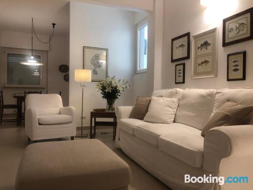 Espacioso apartamento en Marina Di Carrara. ¡65m2!.