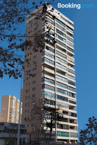 Amplio apartamento con piscina en Benidorm