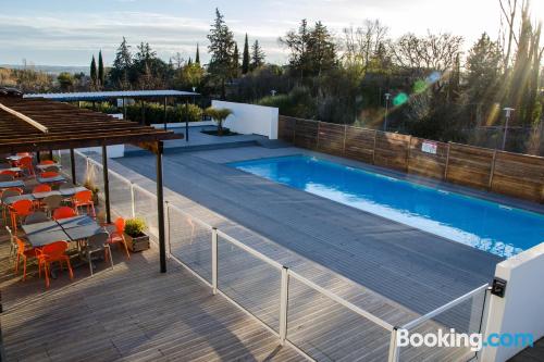 Piscina y conexión a internet en Aix-en-Provence ¡Con vistas!