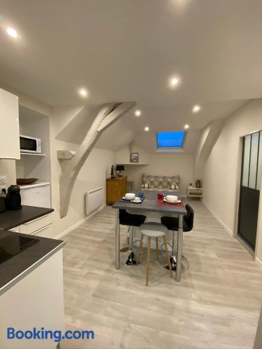 Apartamento en buena zona en Angers.