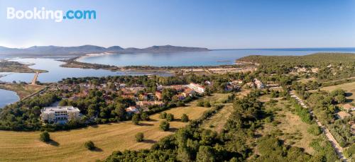 Apartamento com terraço em Porto Pino