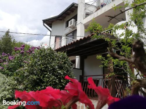 Appartement d'une pièce à Sinemorets. Terrasse!