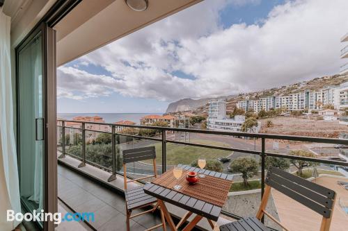 Ample appartement à Funchal. Deux chambres