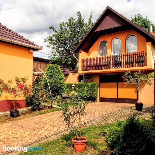 Apartamento em Felsőtárkány. Terraço!