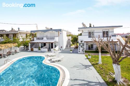 Appartement avec terrasse, en bonne position