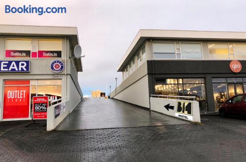 Posto Letto in Dormitorio Misto con 8 Letti