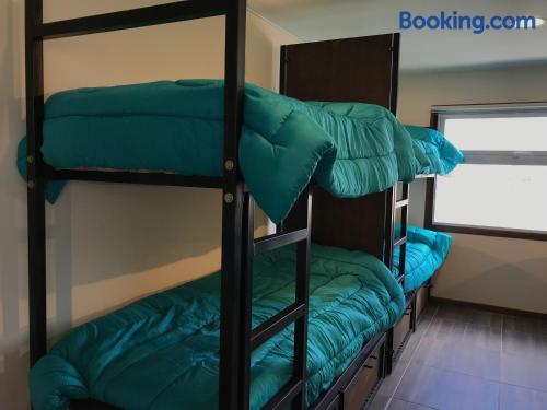 Posto Letto in Dormitorio Misto con 8 Letti