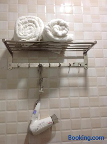 Posto Letto in Dormitorio Misto con 8 Letti