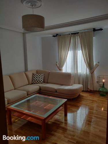 Apartamento de 90m2 en Zamora con terraza y wifi.