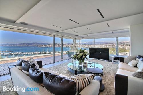 Appartement à Cannes. Terrasse!.