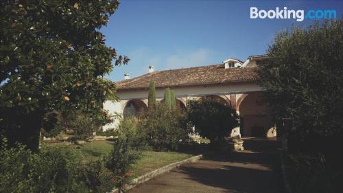 Appartement met terras. Castiglione Delle Stiviere is votrer!