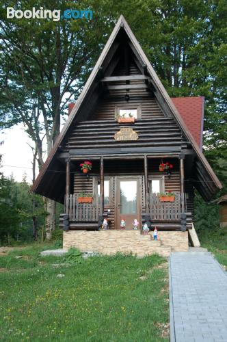 Aconchegante apartamento em Poiana Brasov. Perto do centro