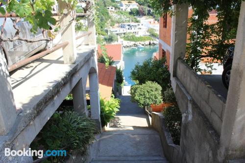 Appartement avec terrasse, dans le centre-ville.