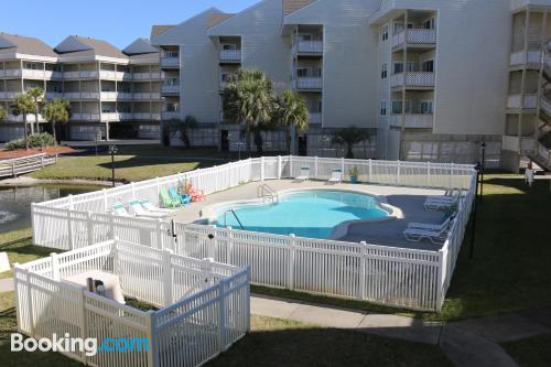 Ideal place. Enjoy your swimming pool in Gulf Breeze!