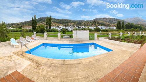 Appartement avec terrasse. À Cortes de la frontera