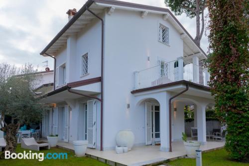 Appartement avec terrasse à Forte dei Marmi.