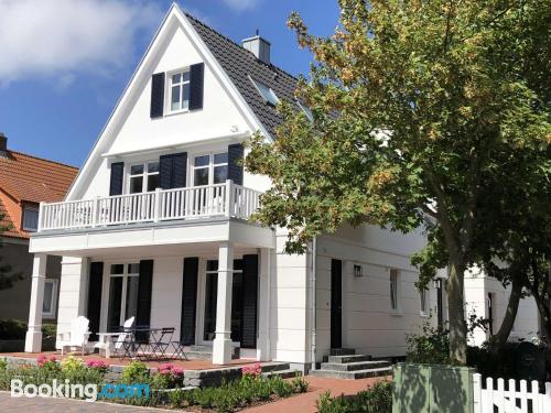 Ferienwohnung mit Terrasse. Zentrale!