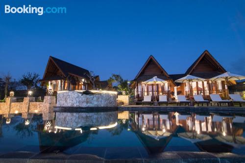 Apartamento perto de tudo. Piscina e terraço