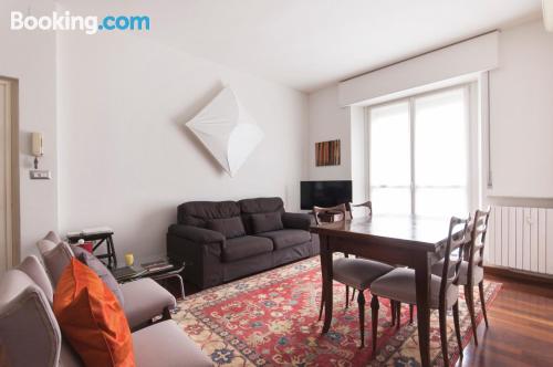 Apartamento com Internet em Milan