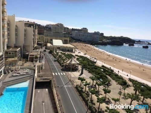 Appartement avec terrasse. À Biarritz.