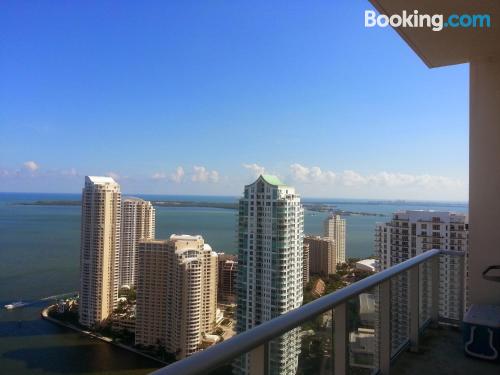 Apartamento em Miami. Terraço e piscina.