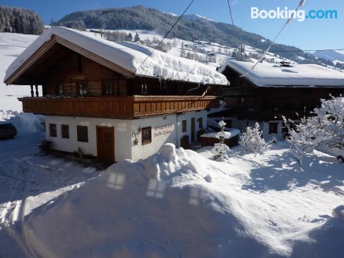 Appartamento a Alpbach nel centro, con terrazza.