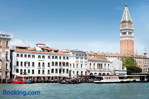 Apartamento con vistas en centro de Venecia