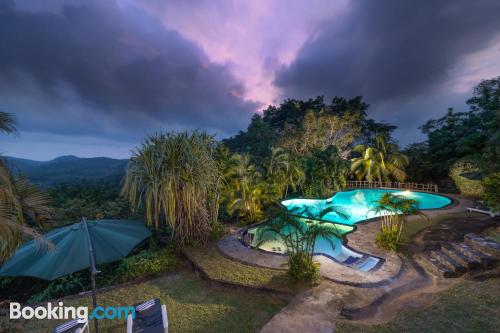 Apartamento com terraço. Internet!