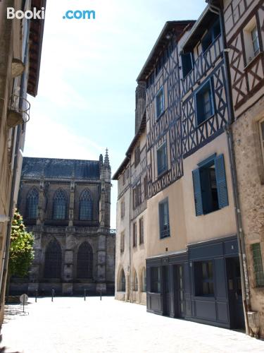 Minime appartement pour deux personnes. Limoges à vos pieds!