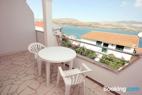 Apartamento com terraço em Trogir