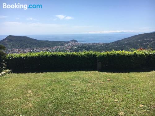 Casarza Ligure a portata di mano!. Perfetto per 5 persone o più.