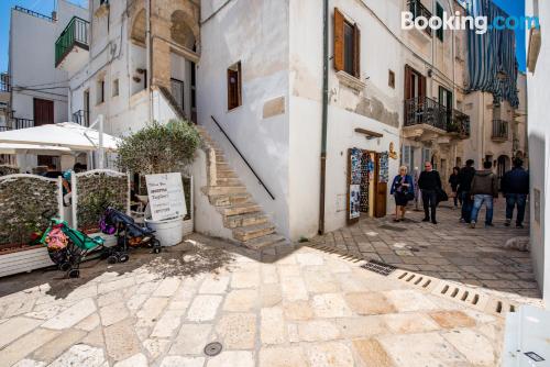 Polignano a Mare à vos pieds! Avec l'air concdetionné!