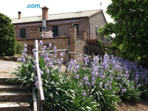 Apartamento com terraço. Perto de todas as atrações.