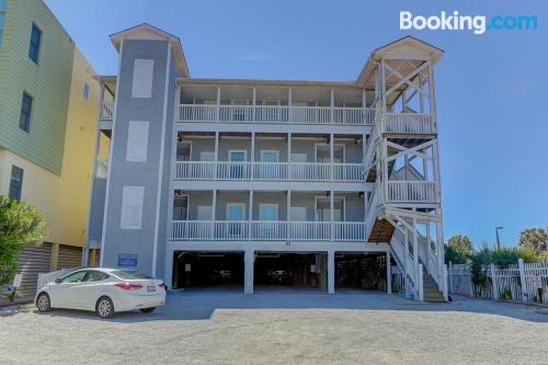 Centraal Folly Beach app. 3-kamer