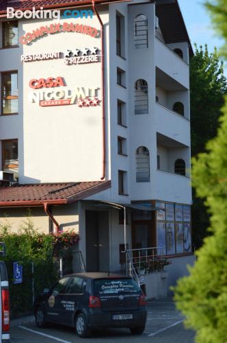 Ferienwohnung mit Internet und Balkon. In Suceava