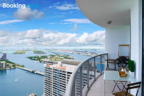 114m2 home in Miami with air-con