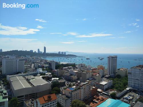 Apartamento con conexión a internet en Pattaya.