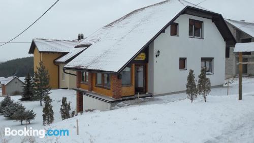 Apt mit Balkon. In Kupres