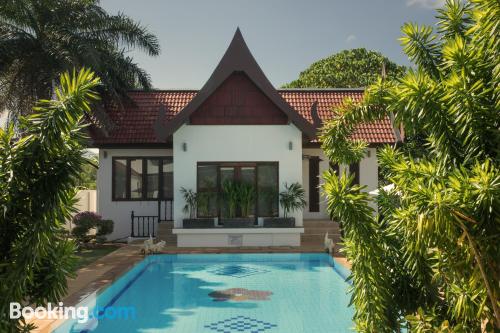 Appartement avec piscine. Bang Tao Beach est votre