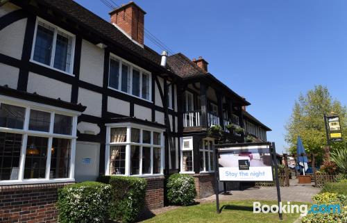 Aconchegante apartamento em Droitwich. Terraço!