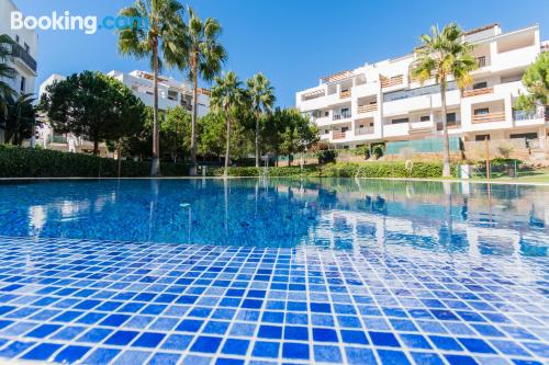 Espaçoso apartamento com 2 dormitórios em Mijas Costa.