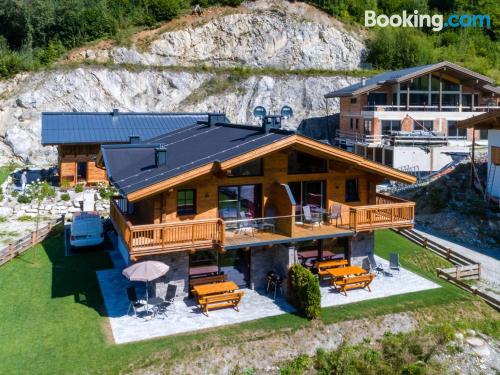 Wohnung mit Terrasse. Kinderfreundlich