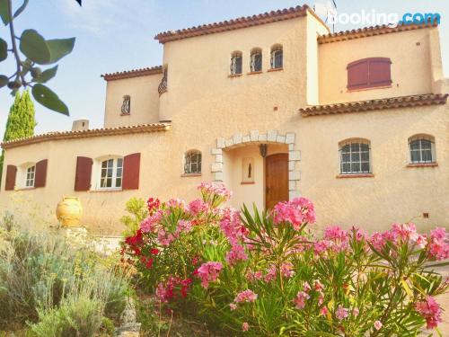 Appartement animaux acceptés à Saint-Raphaël. Idéal!.